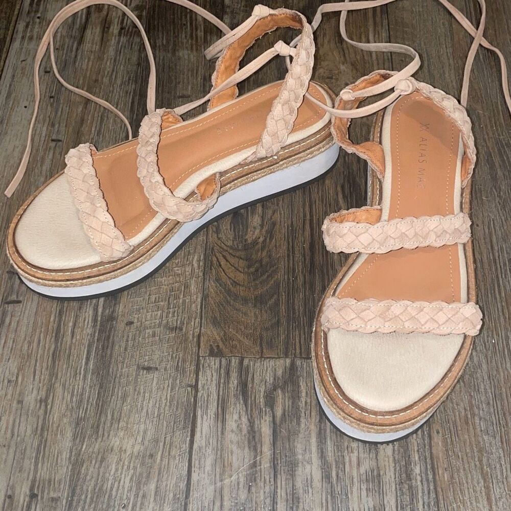 Draft Listing - Picture 2 of 11